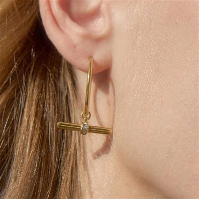 Dainty T Bar CZ zanno